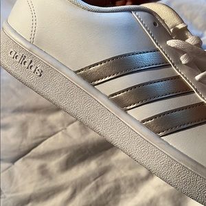 ADIDAS White Sneakers with Silver Stripes